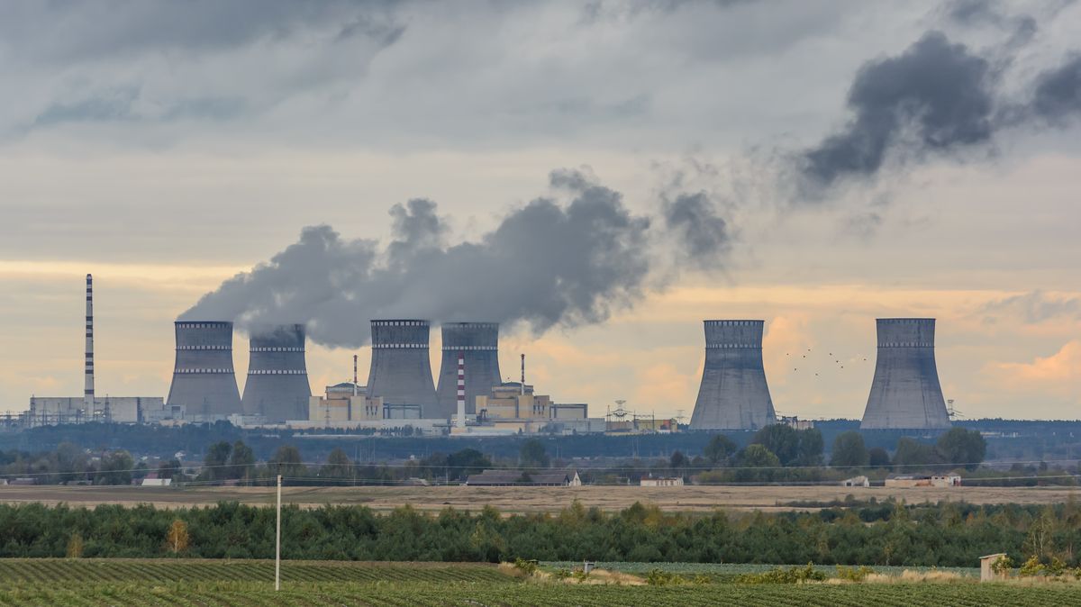 Evropa má další problém, vedro odstavuje Francouzům jaderné elektrárny